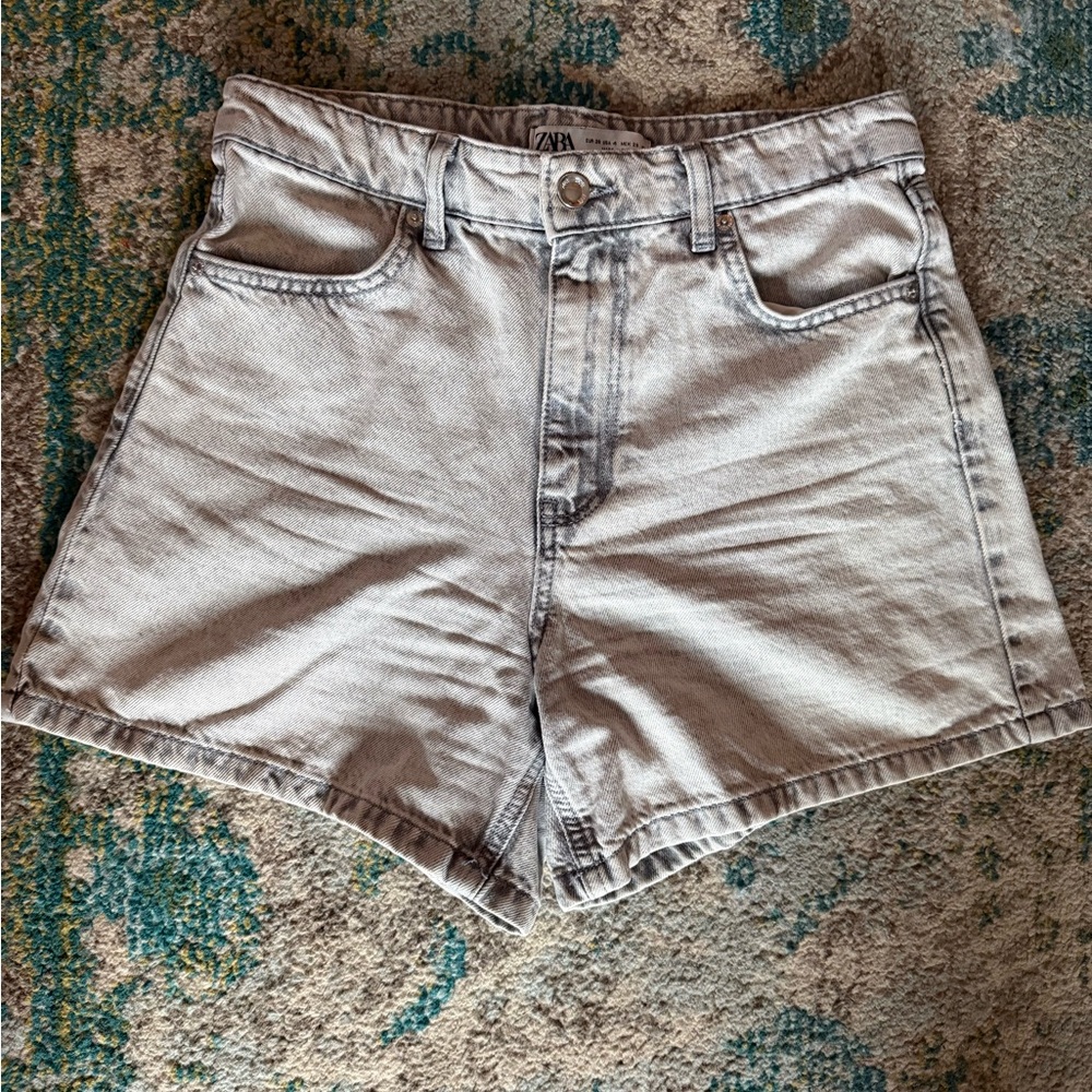 Zara Women's Light  Jean Shorts